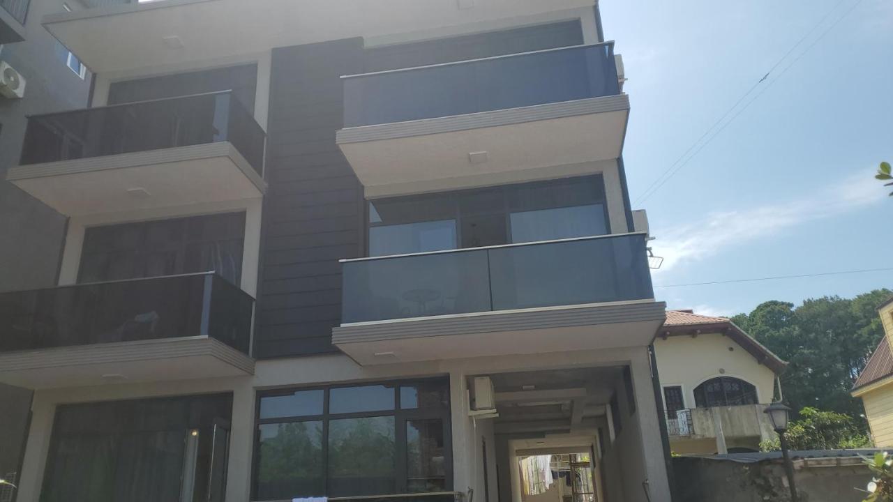 Magnolia Hotel Agmashenebeli Кобулети Екстериор снимка